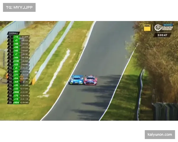 维斯塔潘亚军完赛，赛后与工程师长时间冷静复盘赛车问题